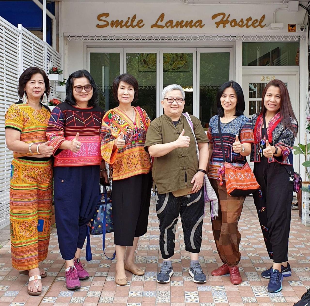 Smile Lanna Ladies Hostel Чиангмай Экстерьер фото